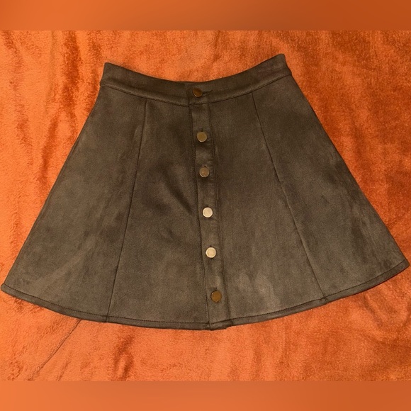 Classic Black soft corduroy skirt - Picture 1 of 4
